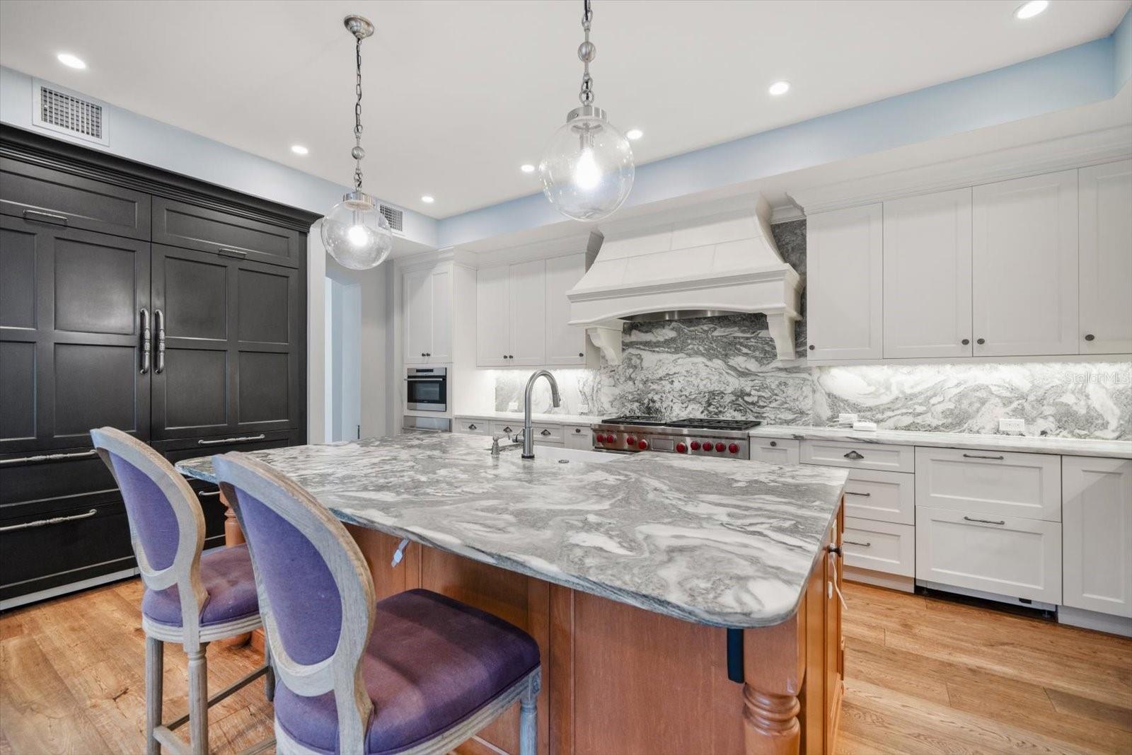 TB8449464 Property Photo