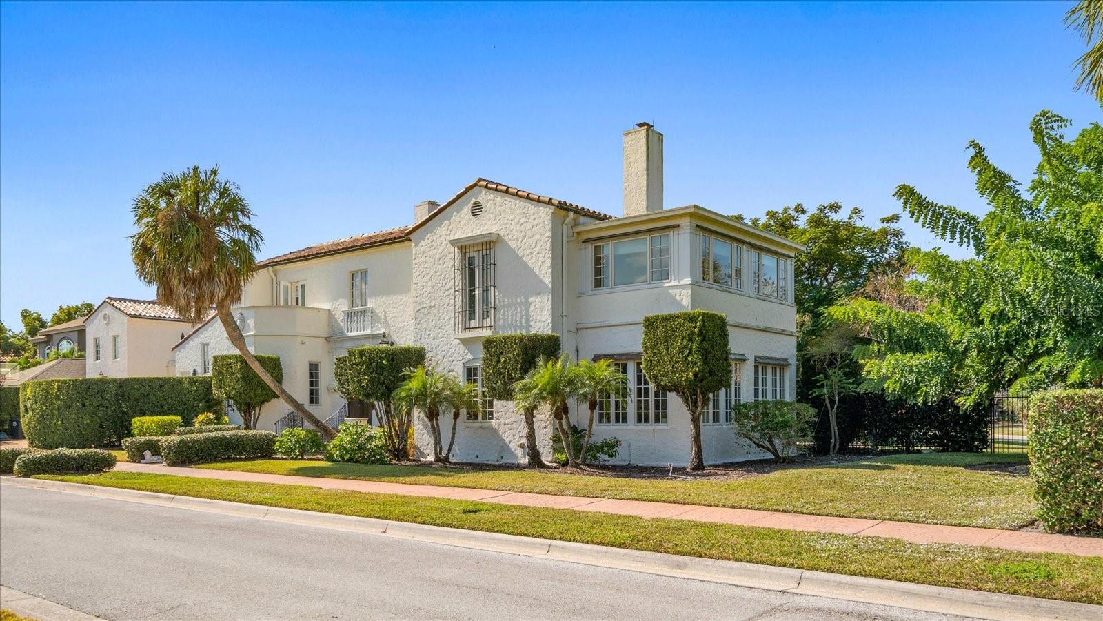 TB8449464 Property Photo