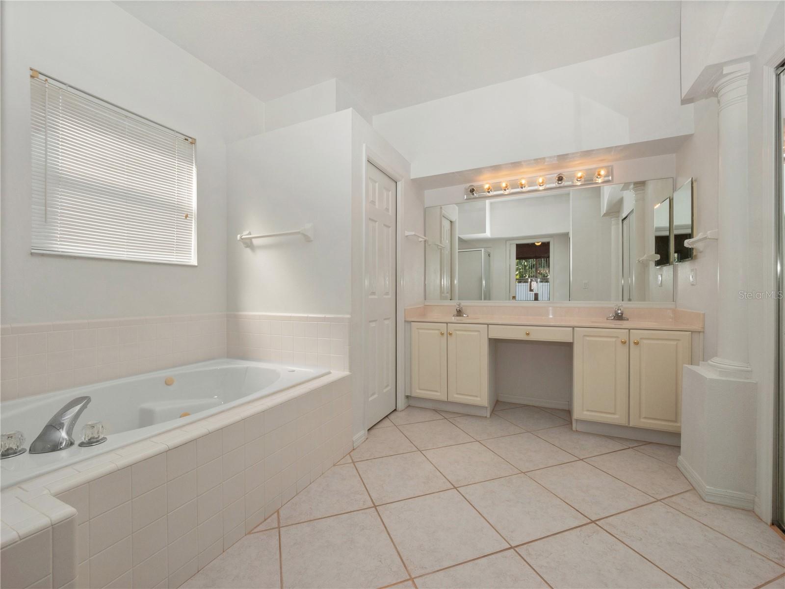 2737 FRIGATE DR, ORLANDO, FL, 32812