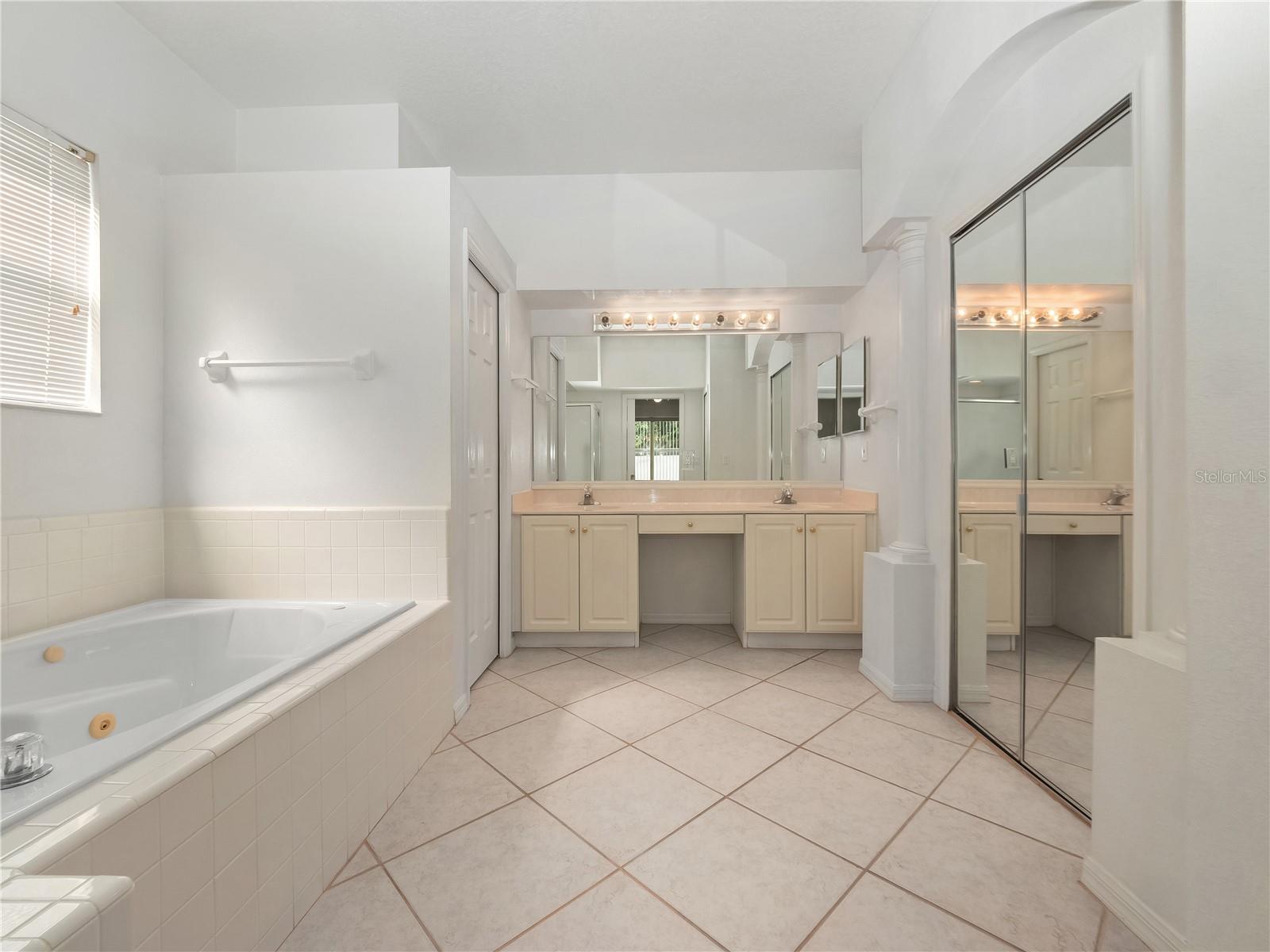 2737 FRIGATE DR, ORLANDO, FL, 32812