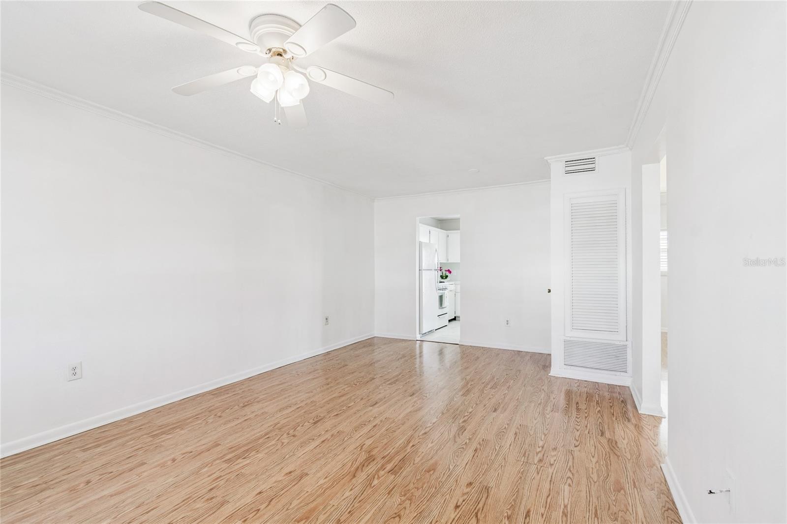 5122 IRIS DR N #12, PINELLAS PARK, FL, 33782