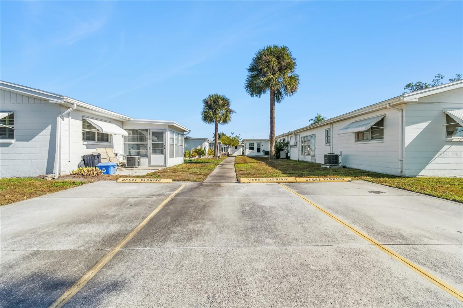 5122 IRIS DR N #12, PINELLAS PARK, FL, 33782