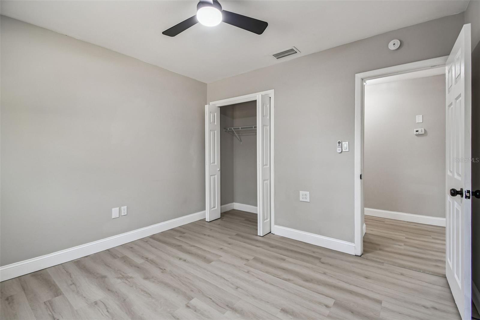 8325 N ORANGEVIEW AVE, TAMPA, FL, 33617