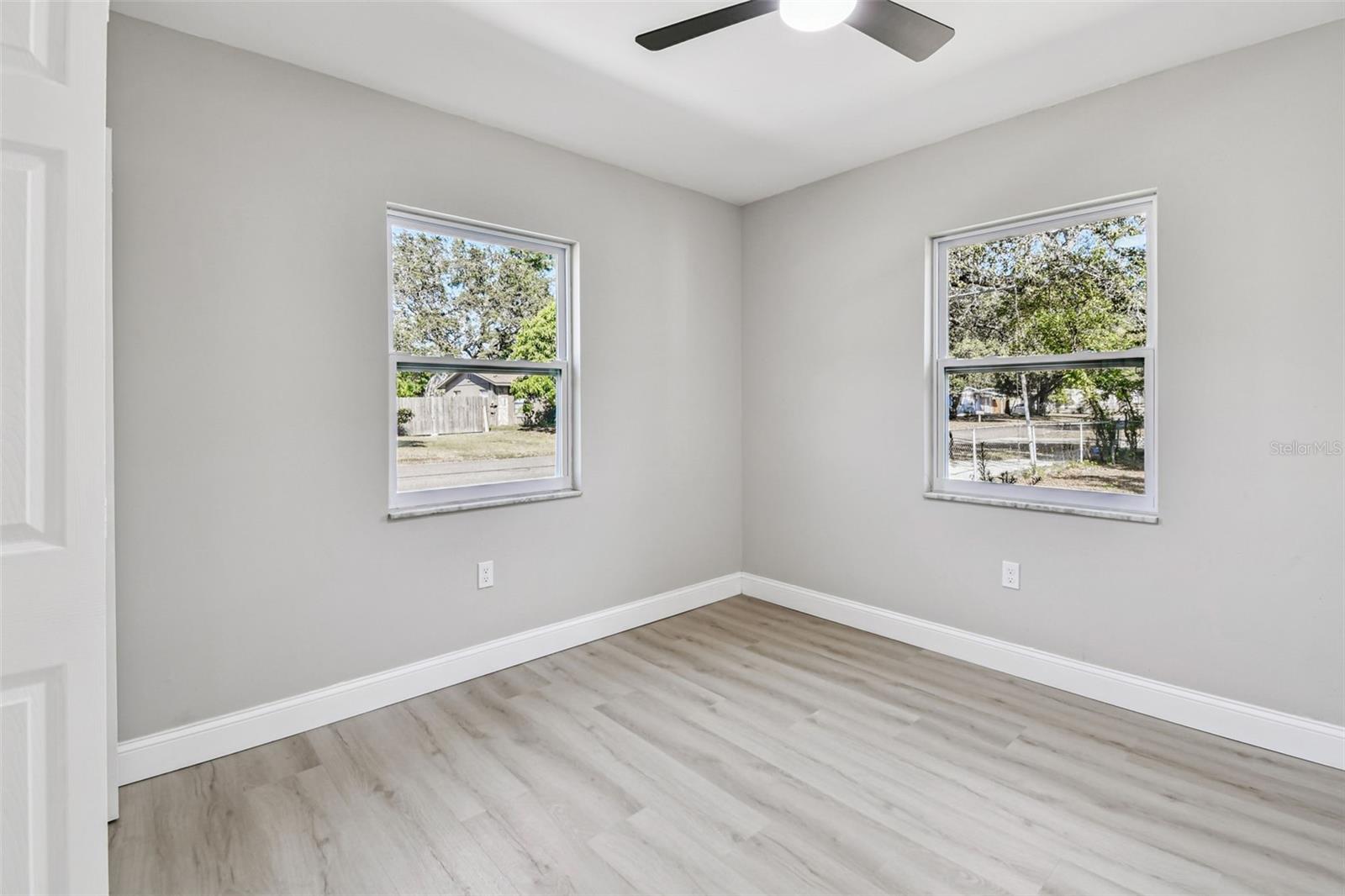 8325 N ORANGEVIEW AVE, TAMPA, FL, 33617