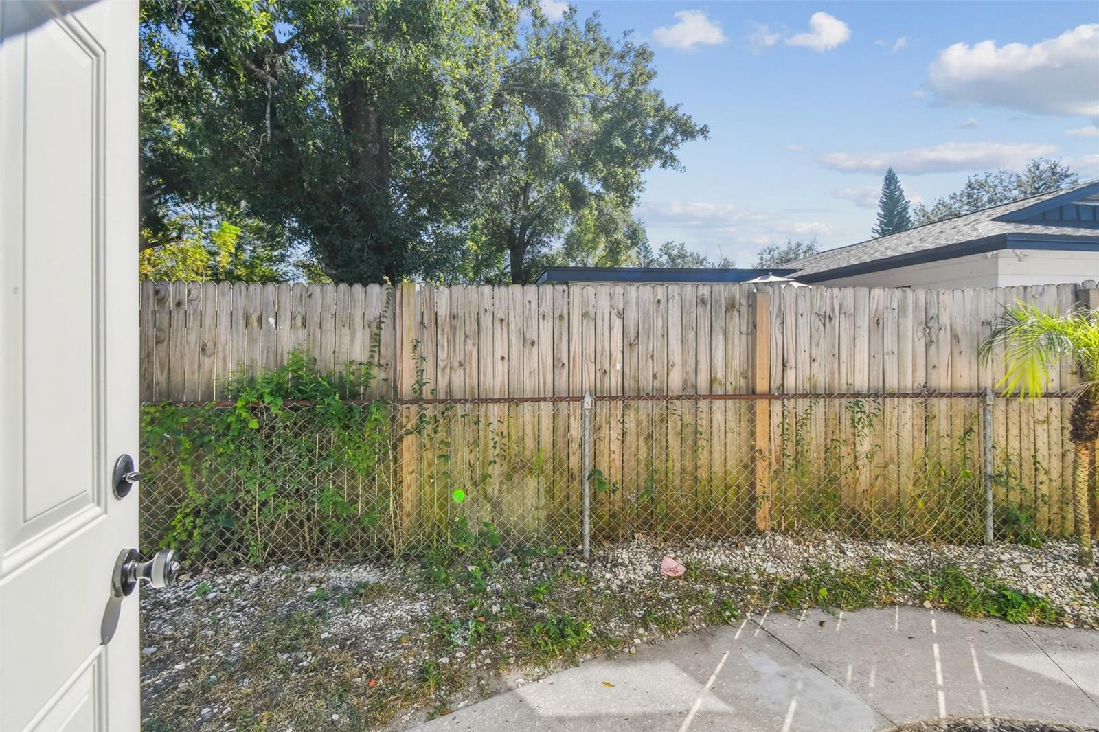 8325 N ORANGEVIEW AVE, TAMPA, FL, 33617