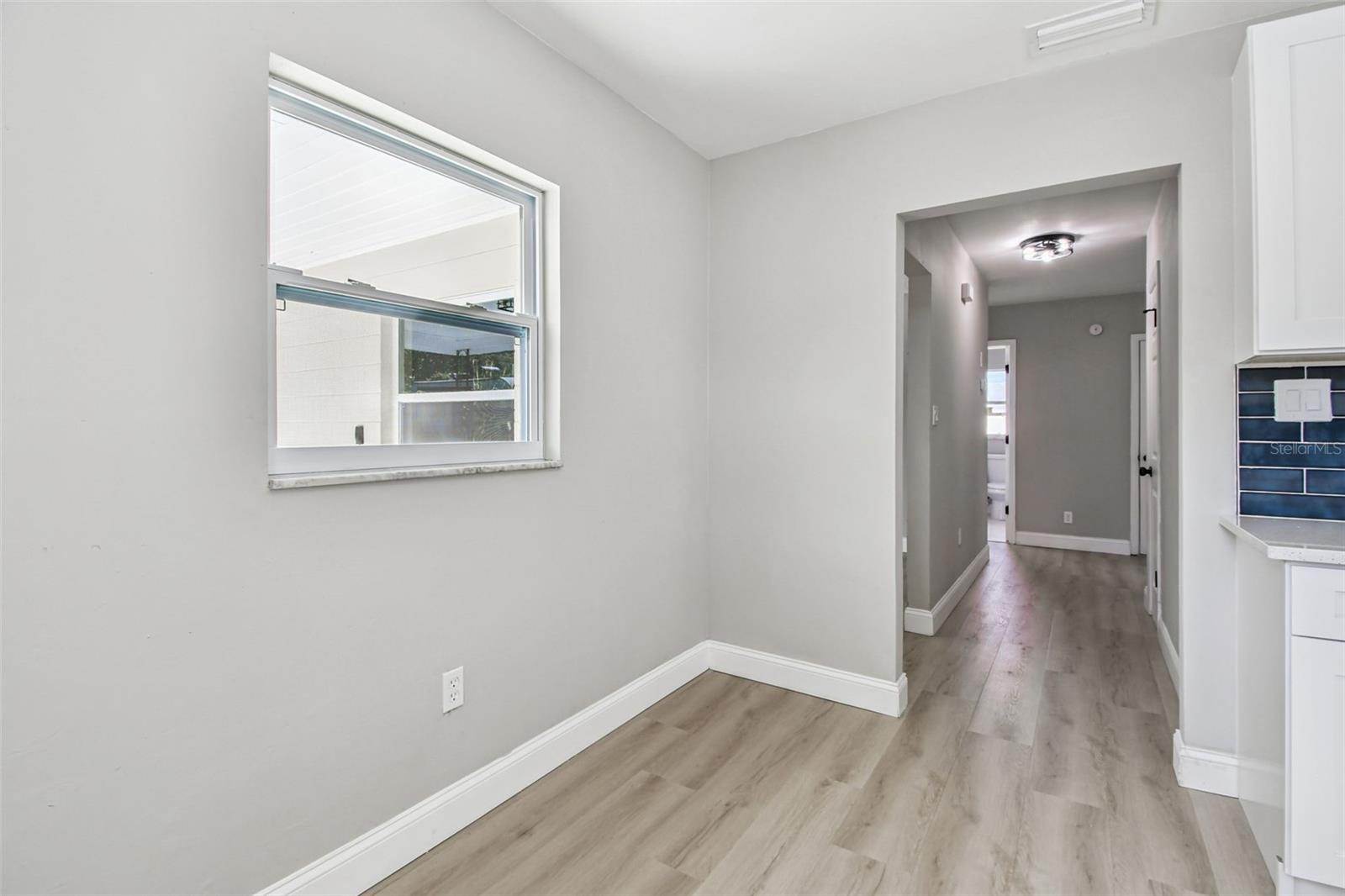 8325 N ORANGEVIEW AVE, TAMPA, FL, 33617