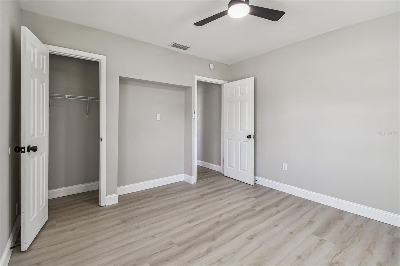 8325 N ORANGEVIEW AVE, TAMPA, FL, 33617