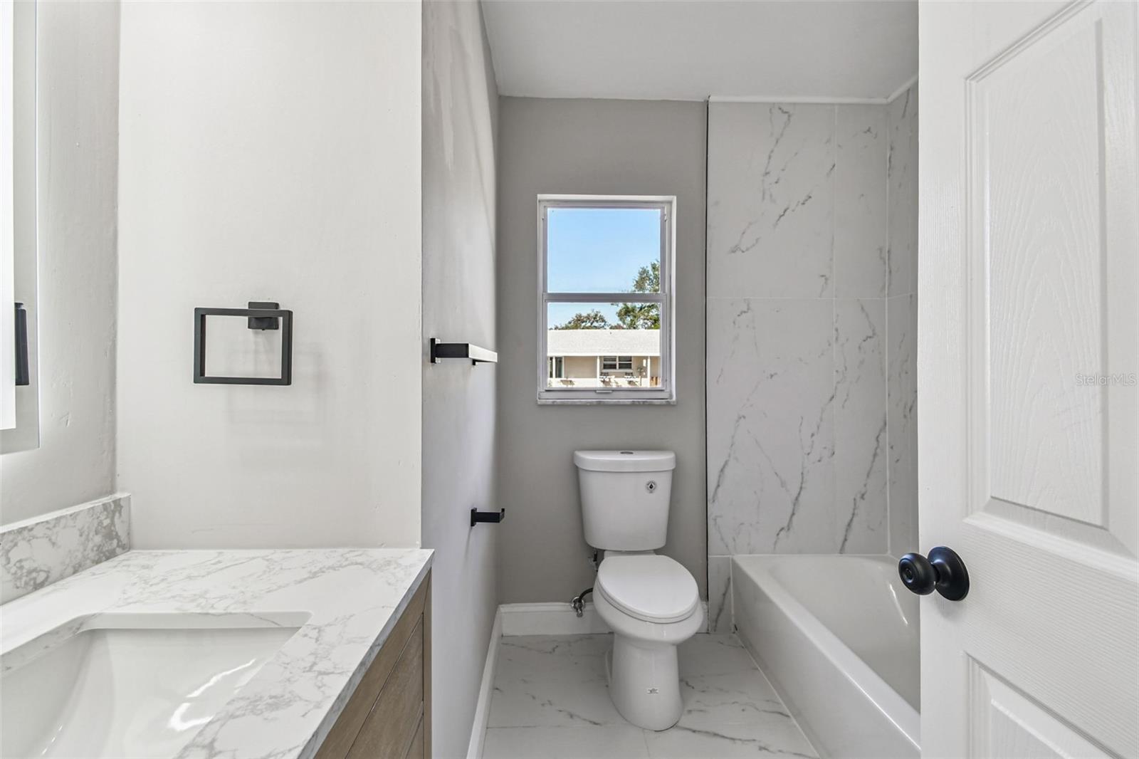 8325 N ORANGEVIEW AVE, TAMPA, FL, 33617