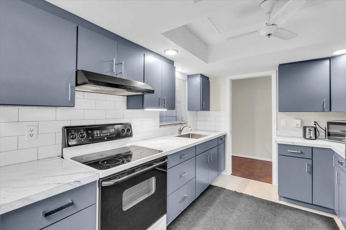 3140 VILLAGE GREEN DR #1119, SARASOTA, FL, 34239