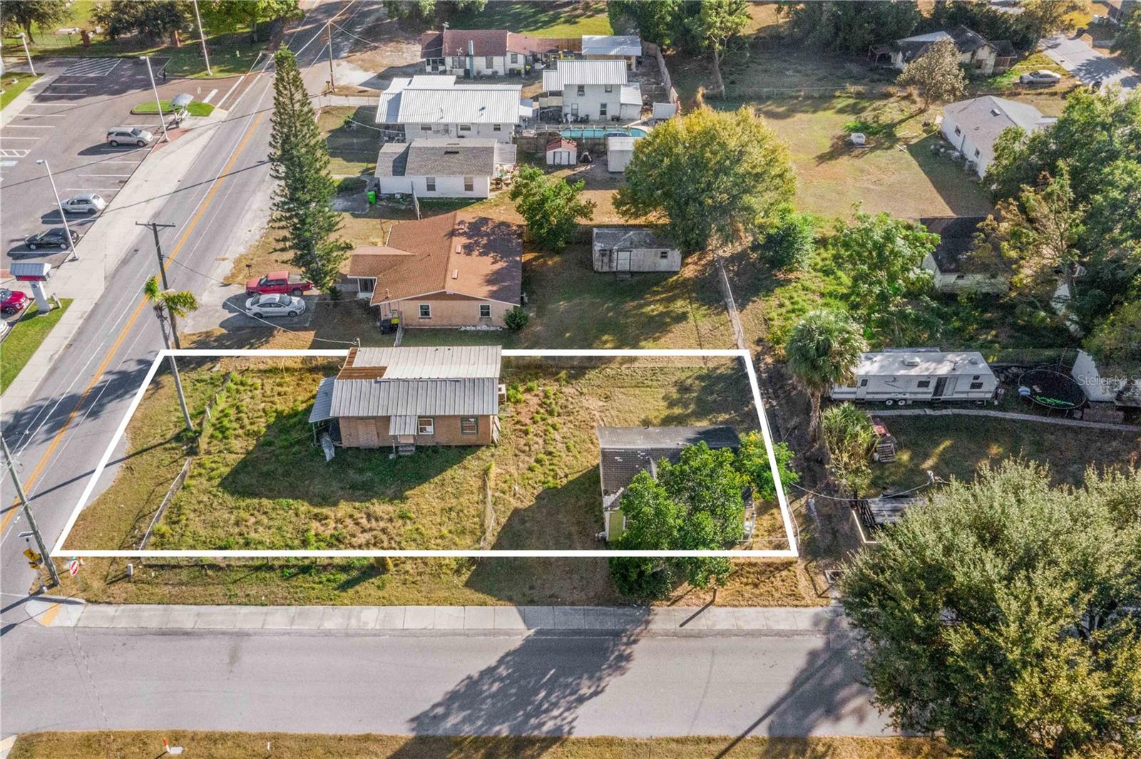 P4937077 Property Photo