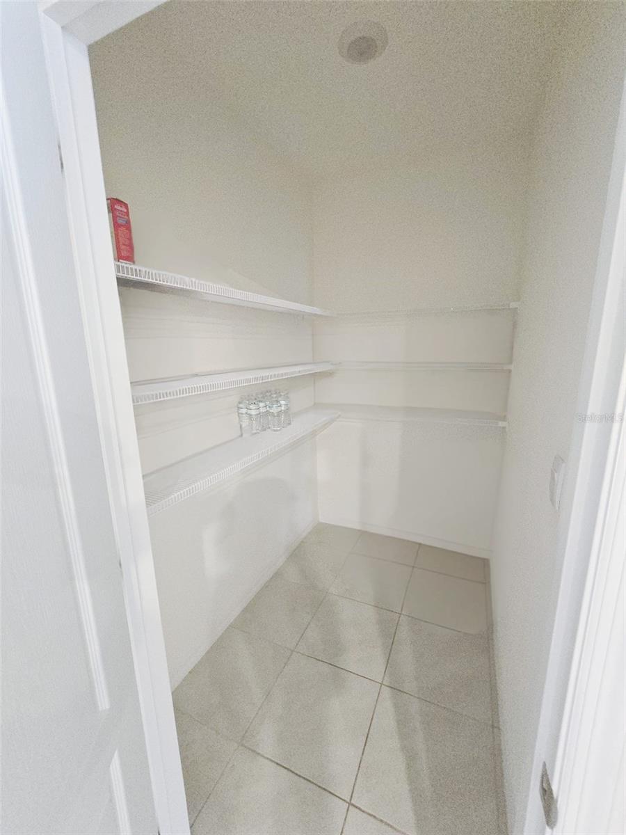 1811 POST OAK DR, DAVENPORT, FL, 33837