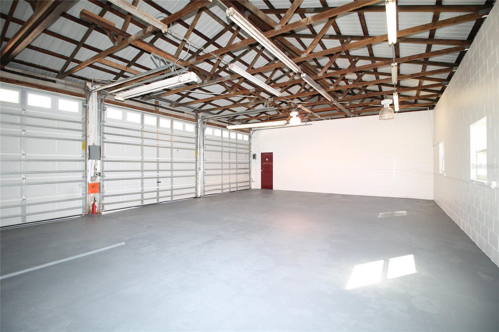 642 W BROAD ST, GROVELAND, FL, 34736