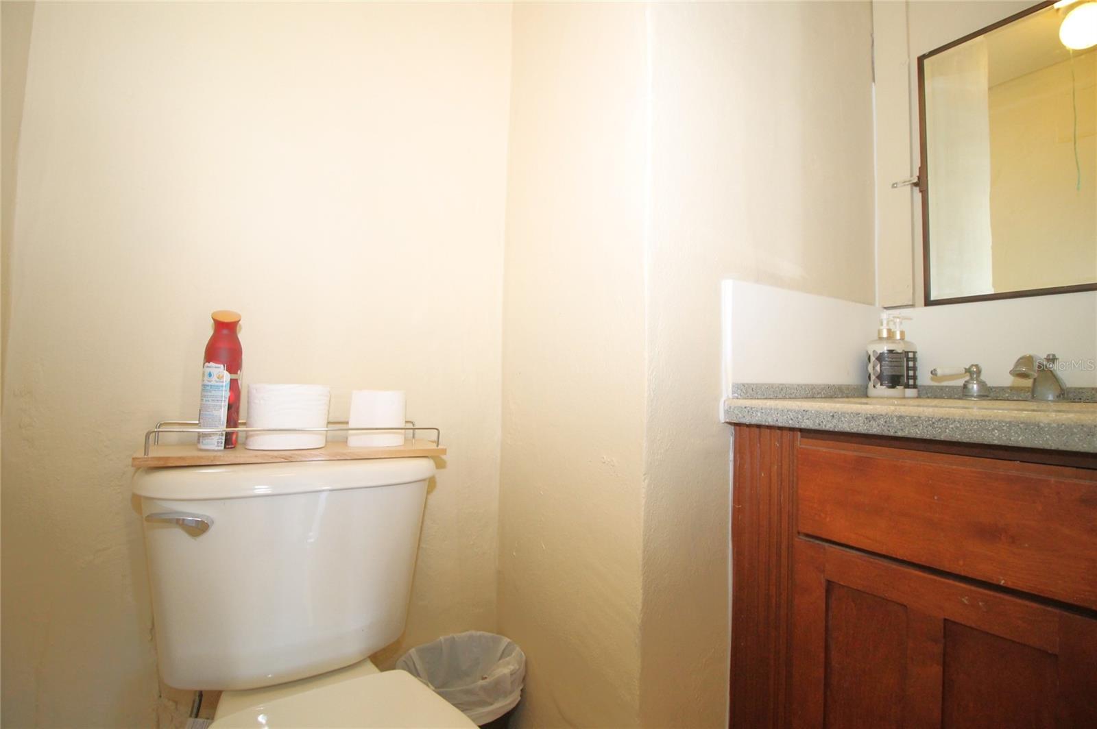 642 W BROAD ST, GROVELAND, FL, 34736