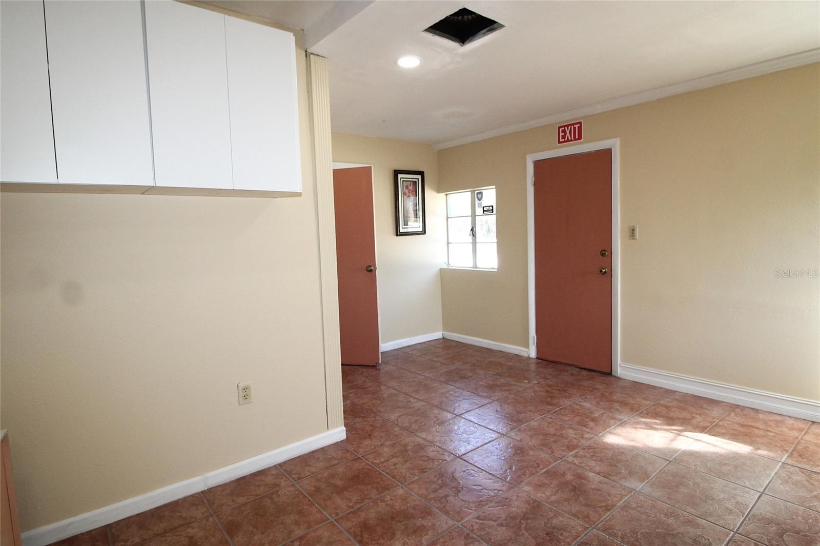 642 W BROAD ST, GROVELAND, FL, 34736