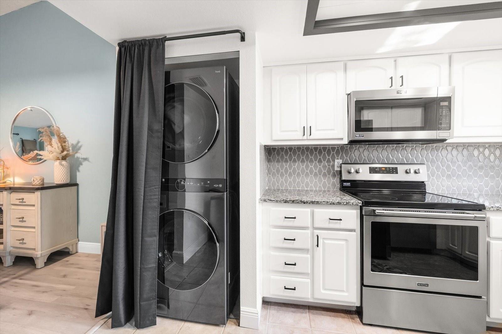 9747 86TH AVE, SEMINOLE, FL, 33777