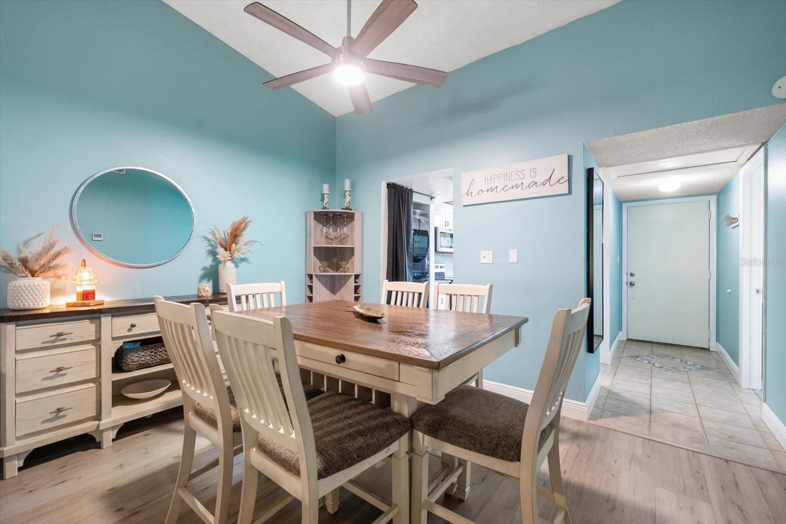 9747 86TH AVE, SEMINOLE, FL, 33777