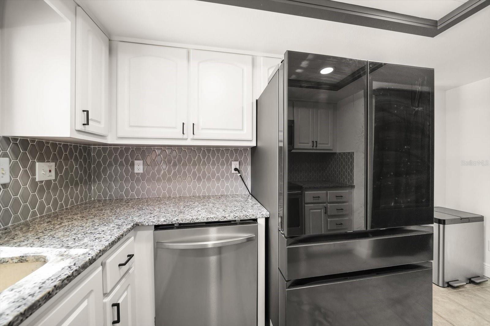 9747 86TH AVE, SEMINOLE, FL, 33777