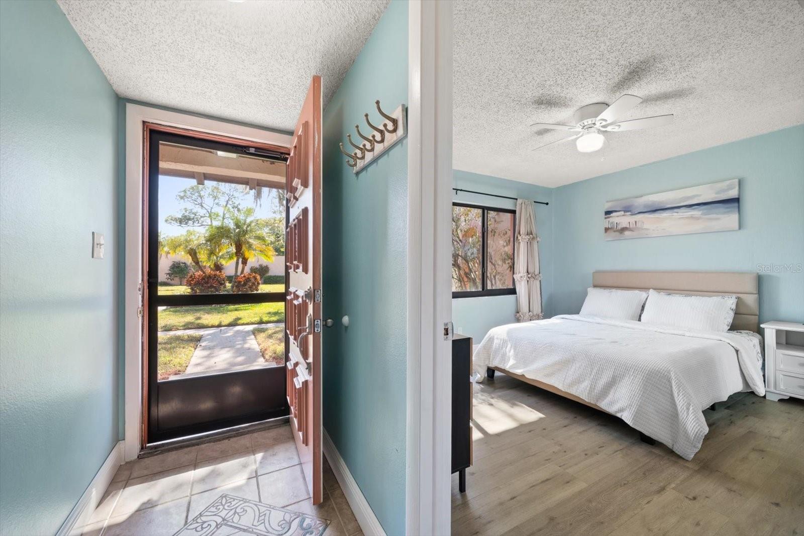 9747 86TH AVE, SEMINOLE, FL, 33777