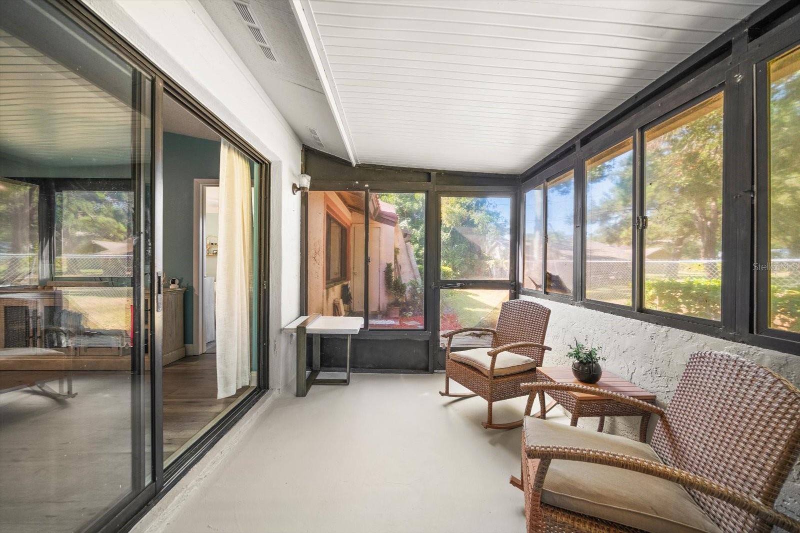 9747 86TH AVE, SEMINOLE, FL, 33777