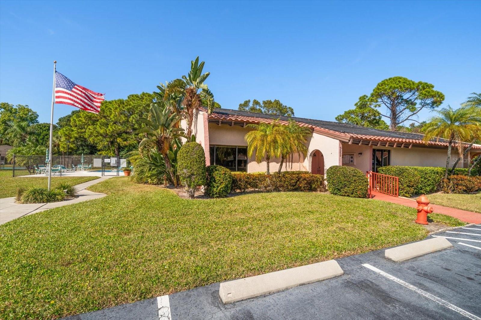 9747 86TH AVE, SEMINOLE, FL, 33777