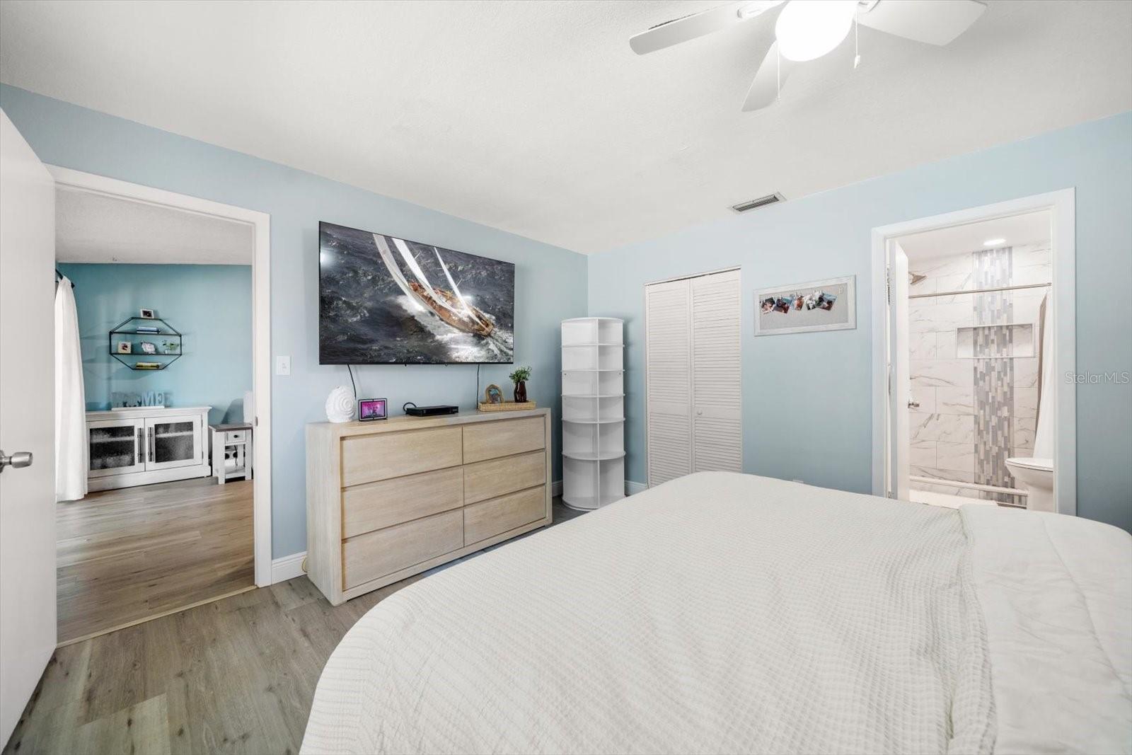 9747 86TH AVE, SEMINOLE, FL, 33777