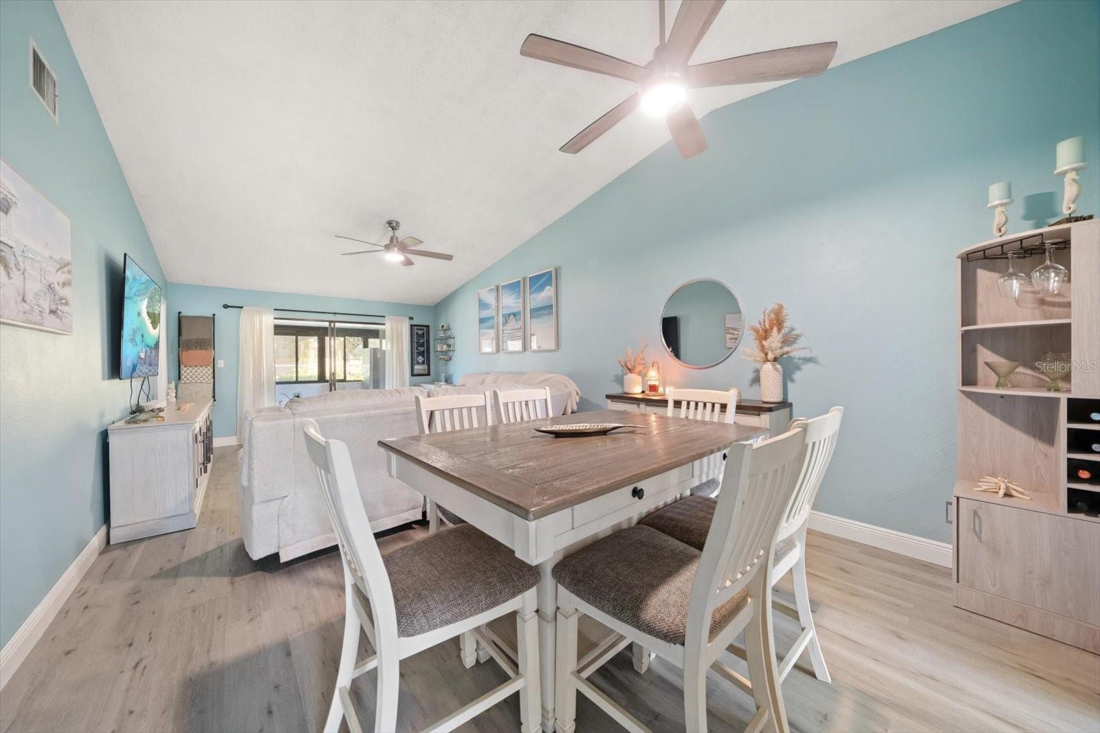 9747 86TH AVE, SEMINOLE, FL, 33777