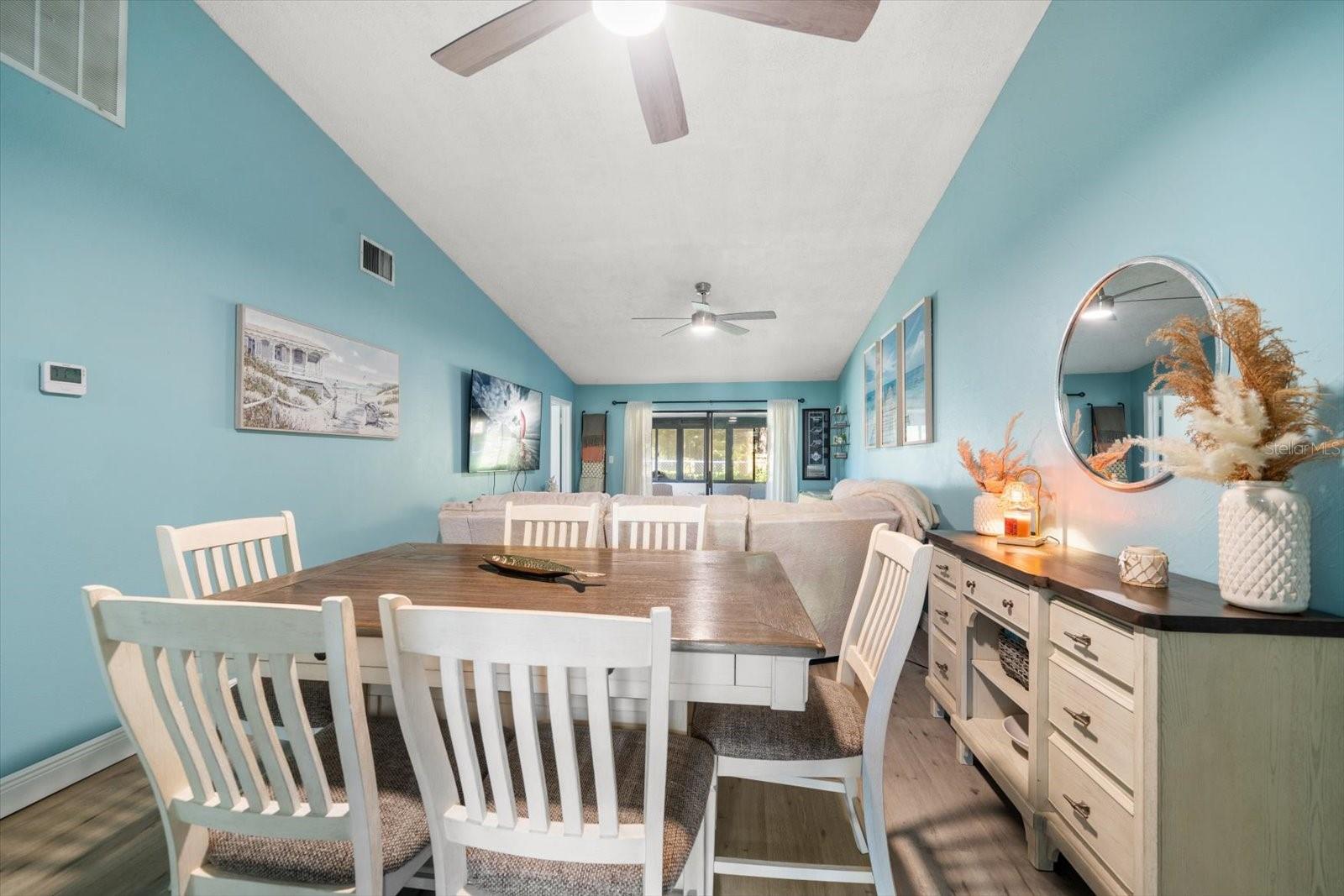 9747 86TH AVE, SEMINOLE, FL, 33777