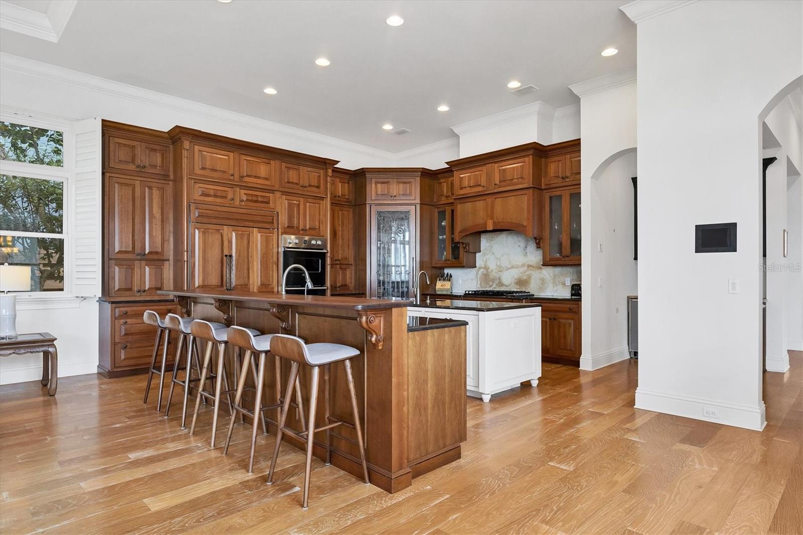 A4672618 Property Photo