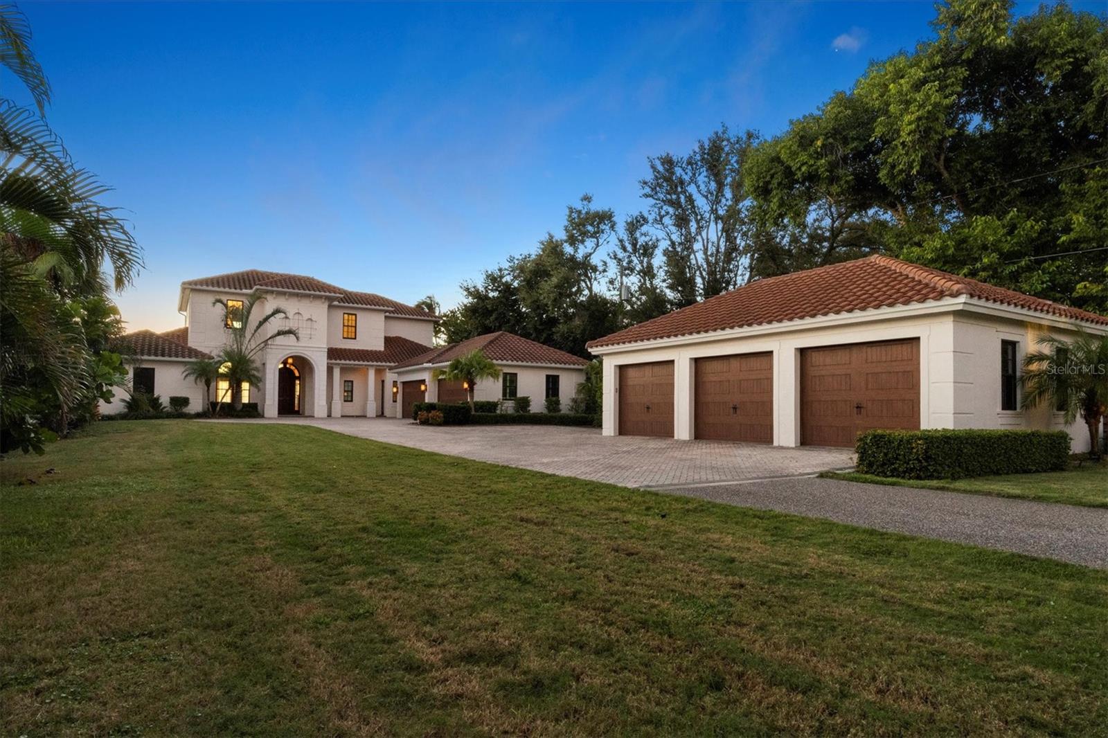 A4672618 Property Photo