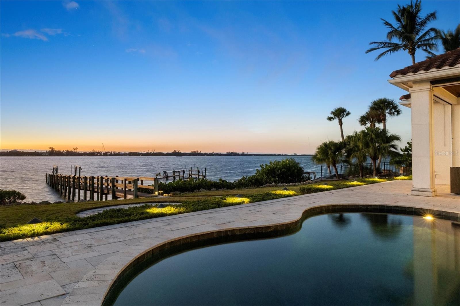 A4672618 Property Photo