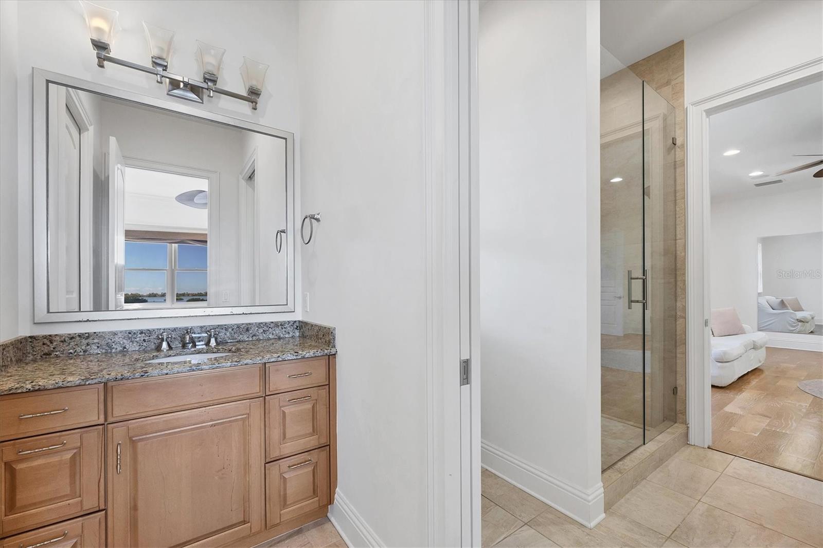 A4672618 Property Photo