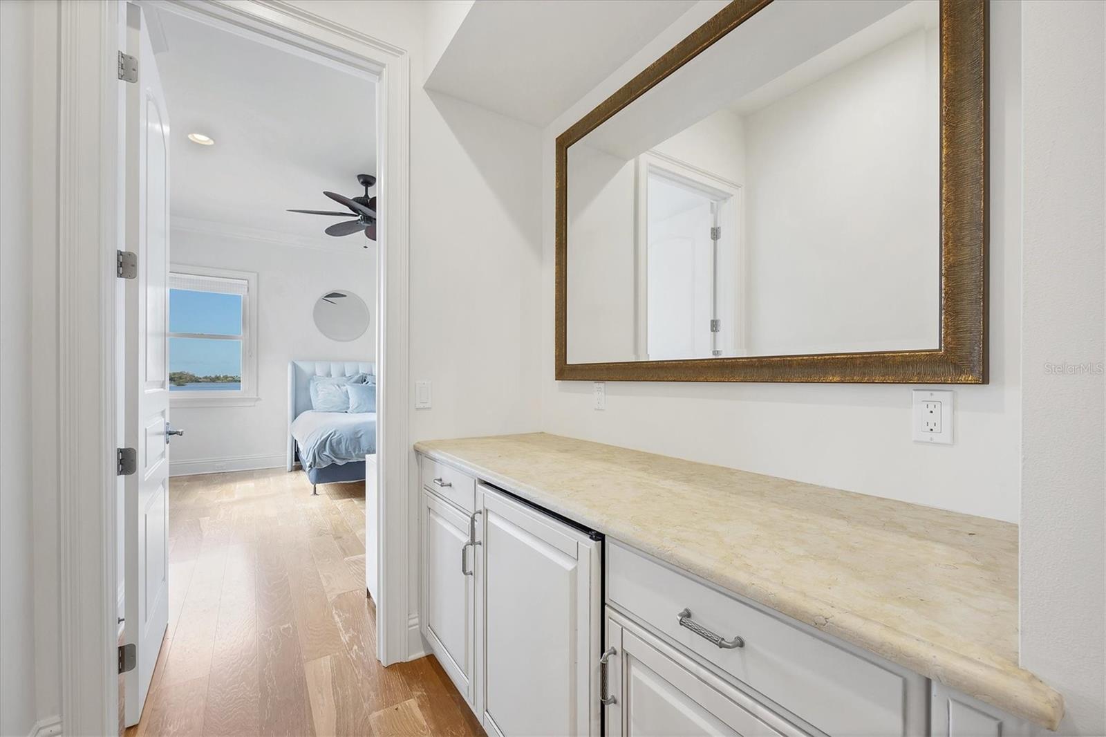 A4672618 Property Photo