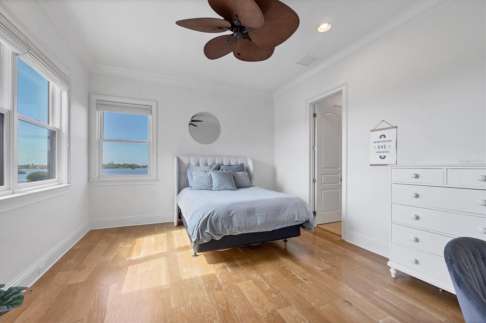 A4672618 Property Photo