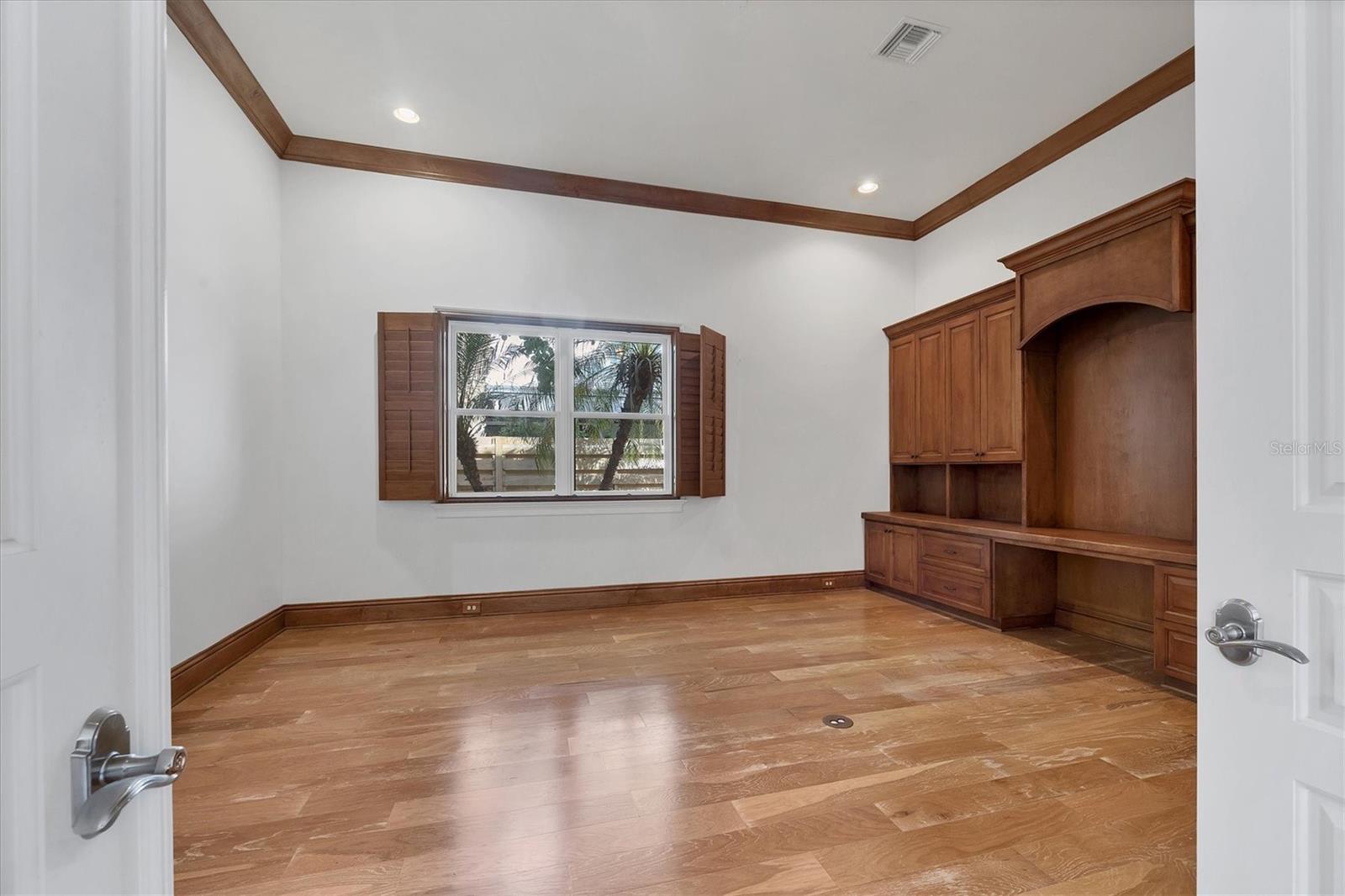 A4672618 Property Photo