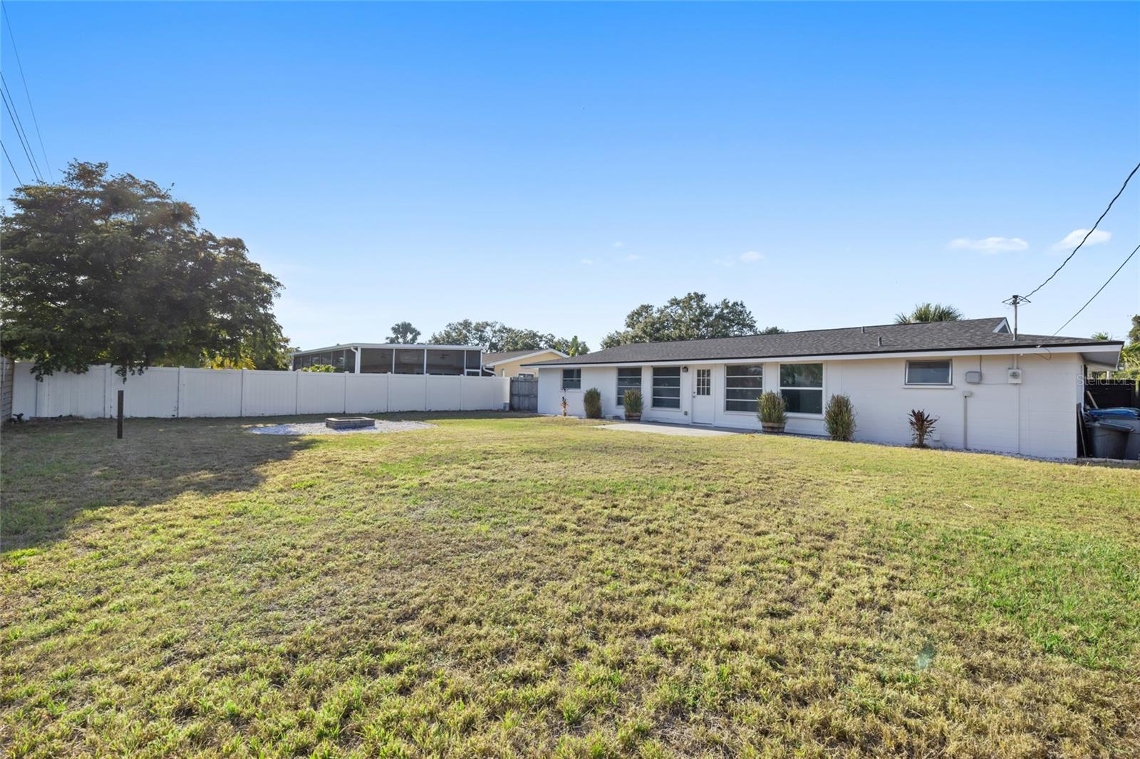 2430 POST RD, SARASOTA, FL, 34231