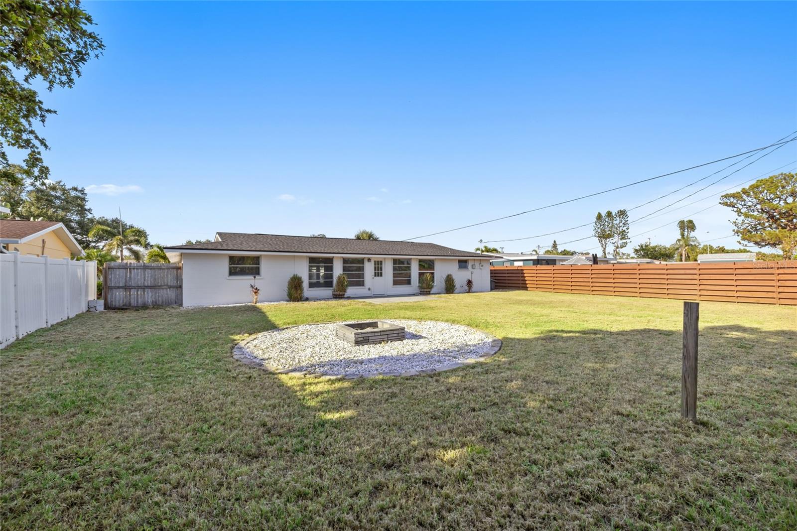 2430 POST RD, SARASOTA, FL, 34231