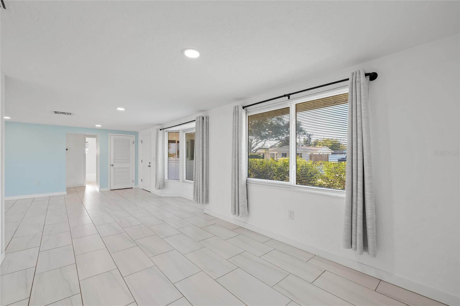 2430 POST RD, SARASOTA, FL, 34231