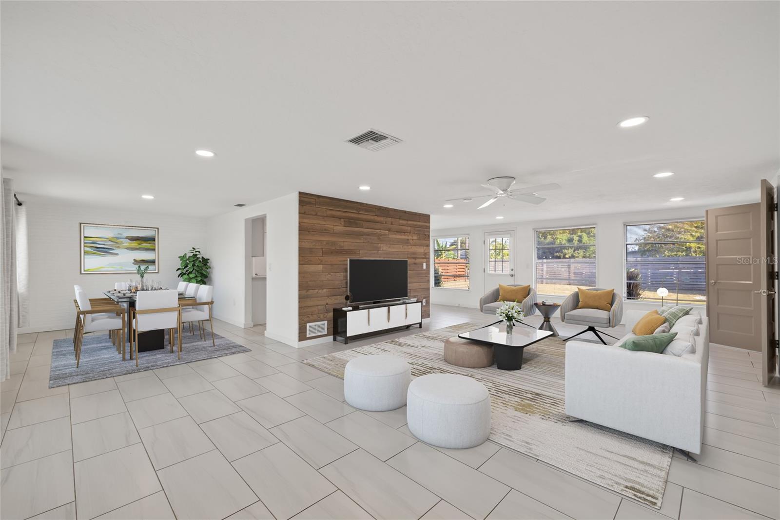 2430 POST RD, SARASOTA, FL, 34231