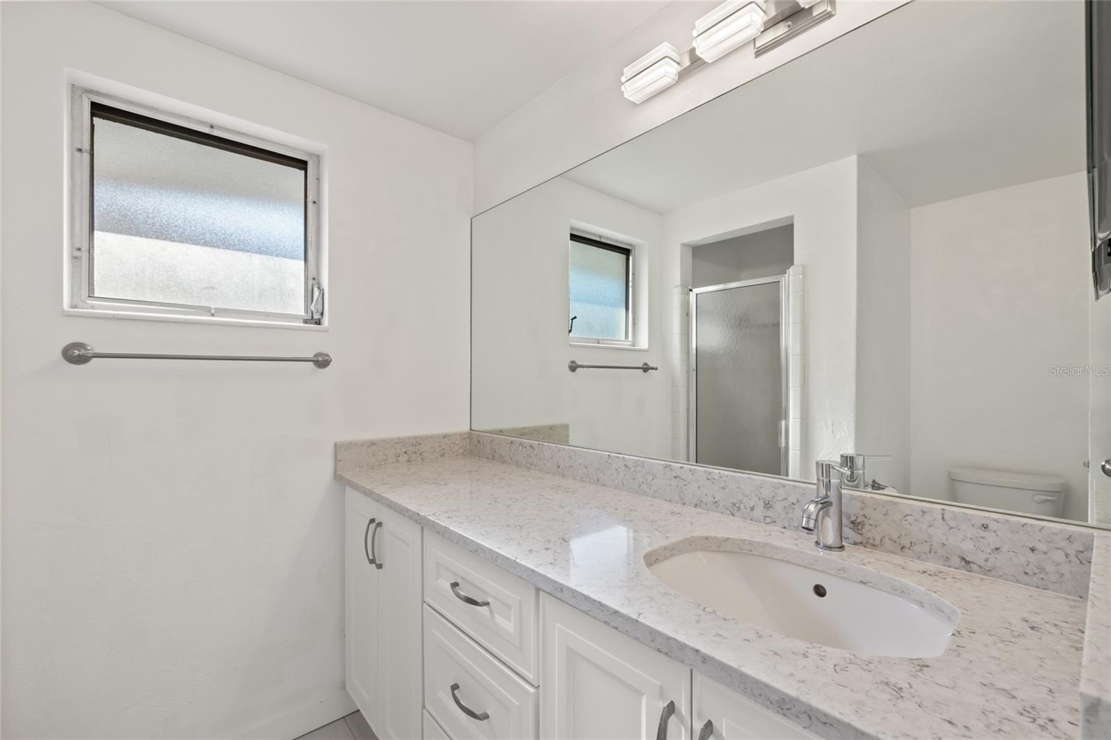 2430 POST RD, SARASOTA, FL, 34231