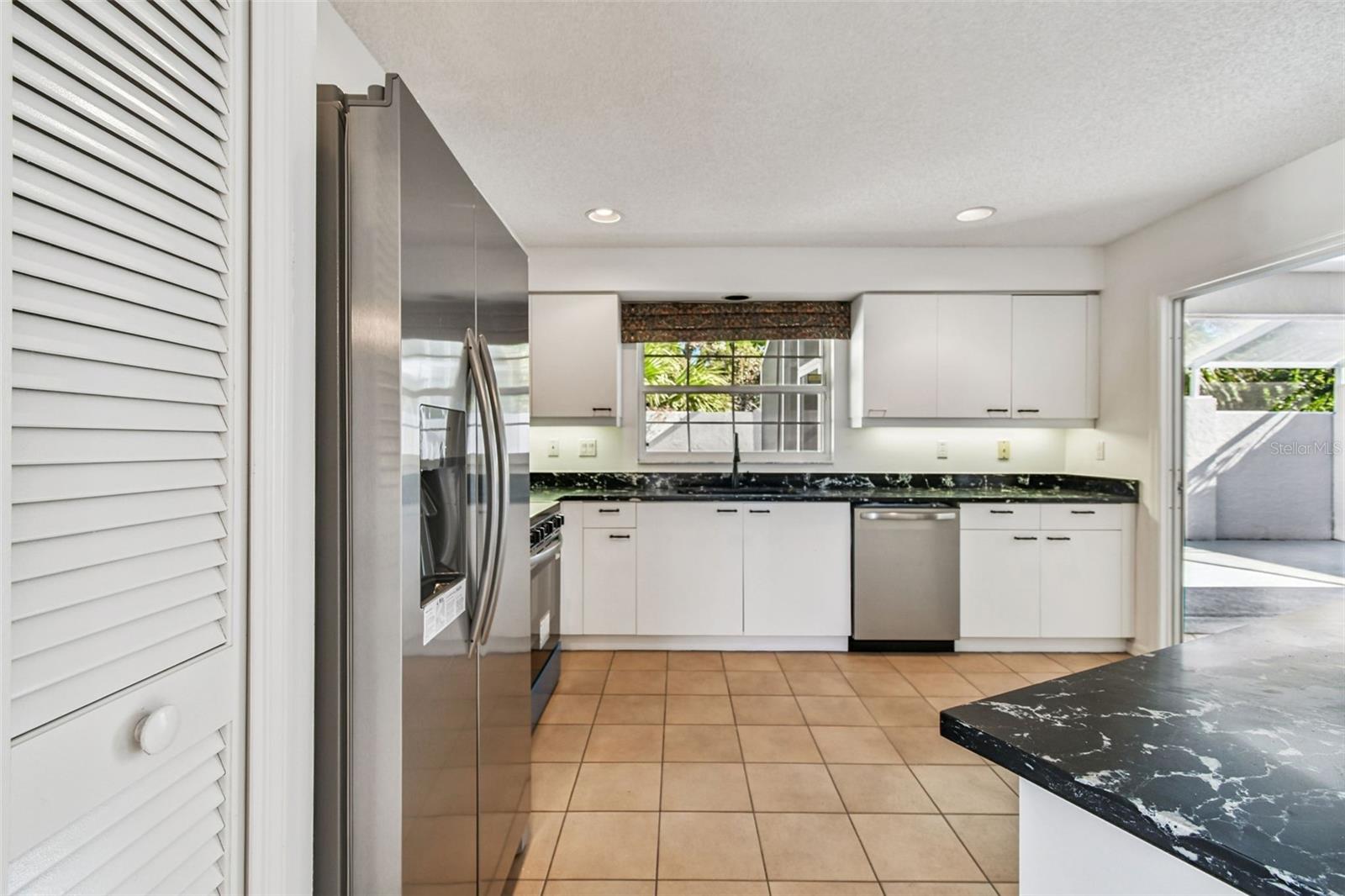 5361 KELLY DR #11, SARASOTA, FL, 34233