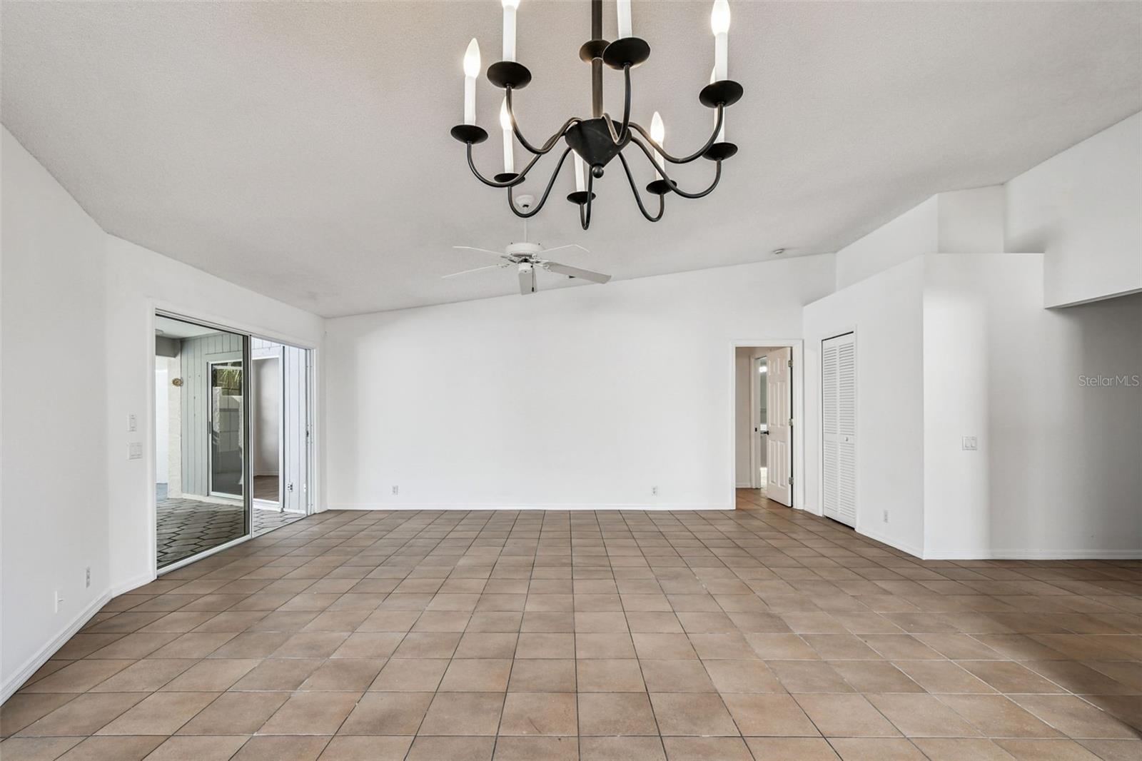 5361 KELLY DR #11, SARASOTA, FL, 34233