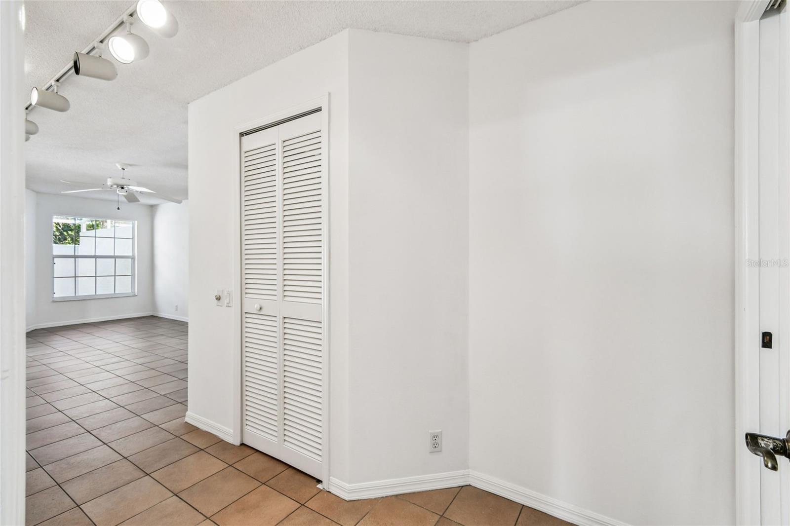 5361 KELLY DR #11, SARASOTA, FL, 34233