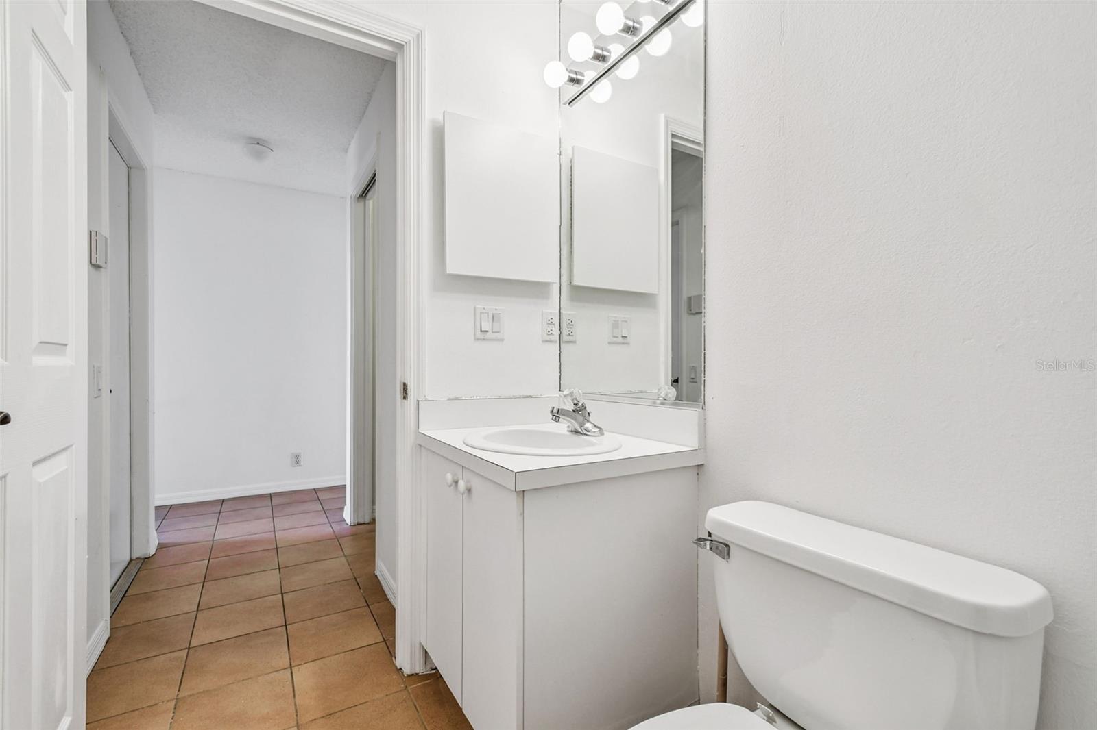 5361 KELLY DR #11, SARASOTA, FL, 34233