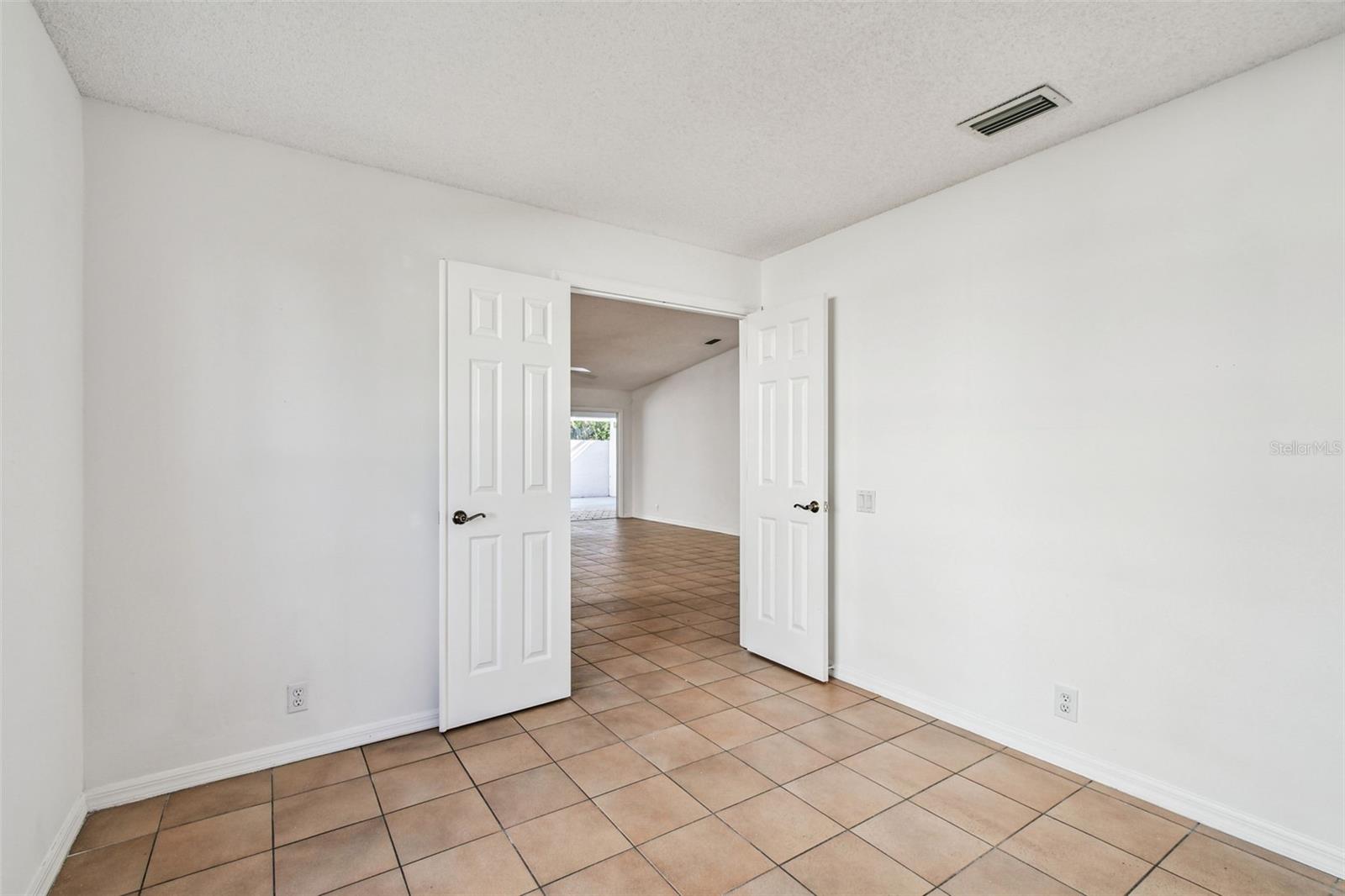 5361 KELLY DR #11, SARASOTA, FL, 34233