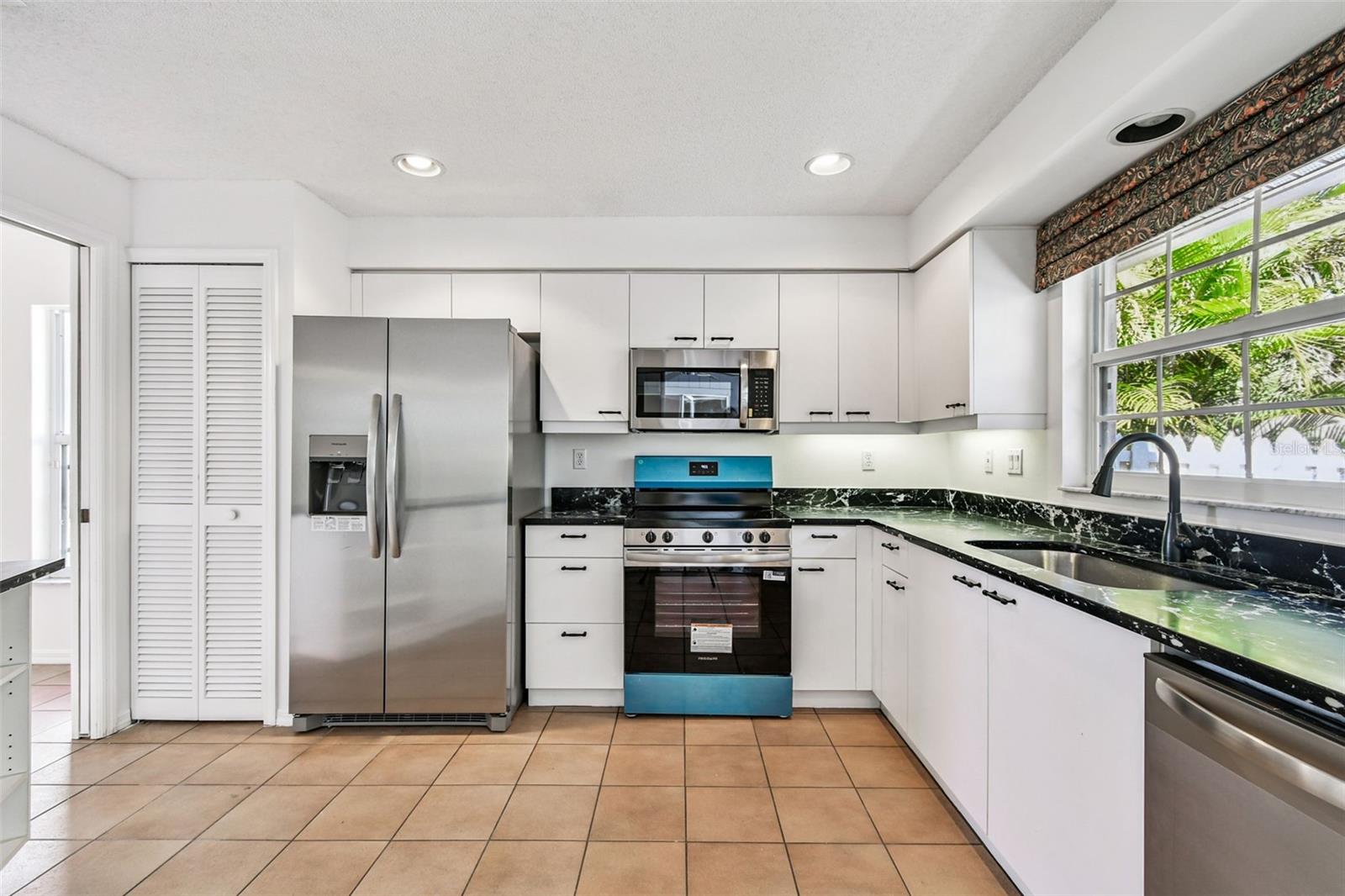 5361 KELLY DR #11, SARASOTA, FL, 34233