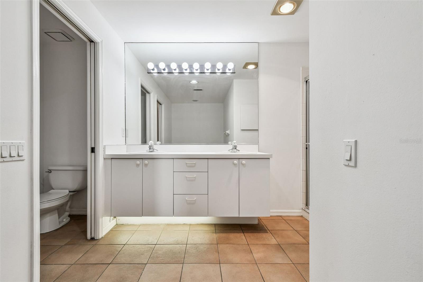 5361 KELLY DR #11, SARASOTA, FL, 34233