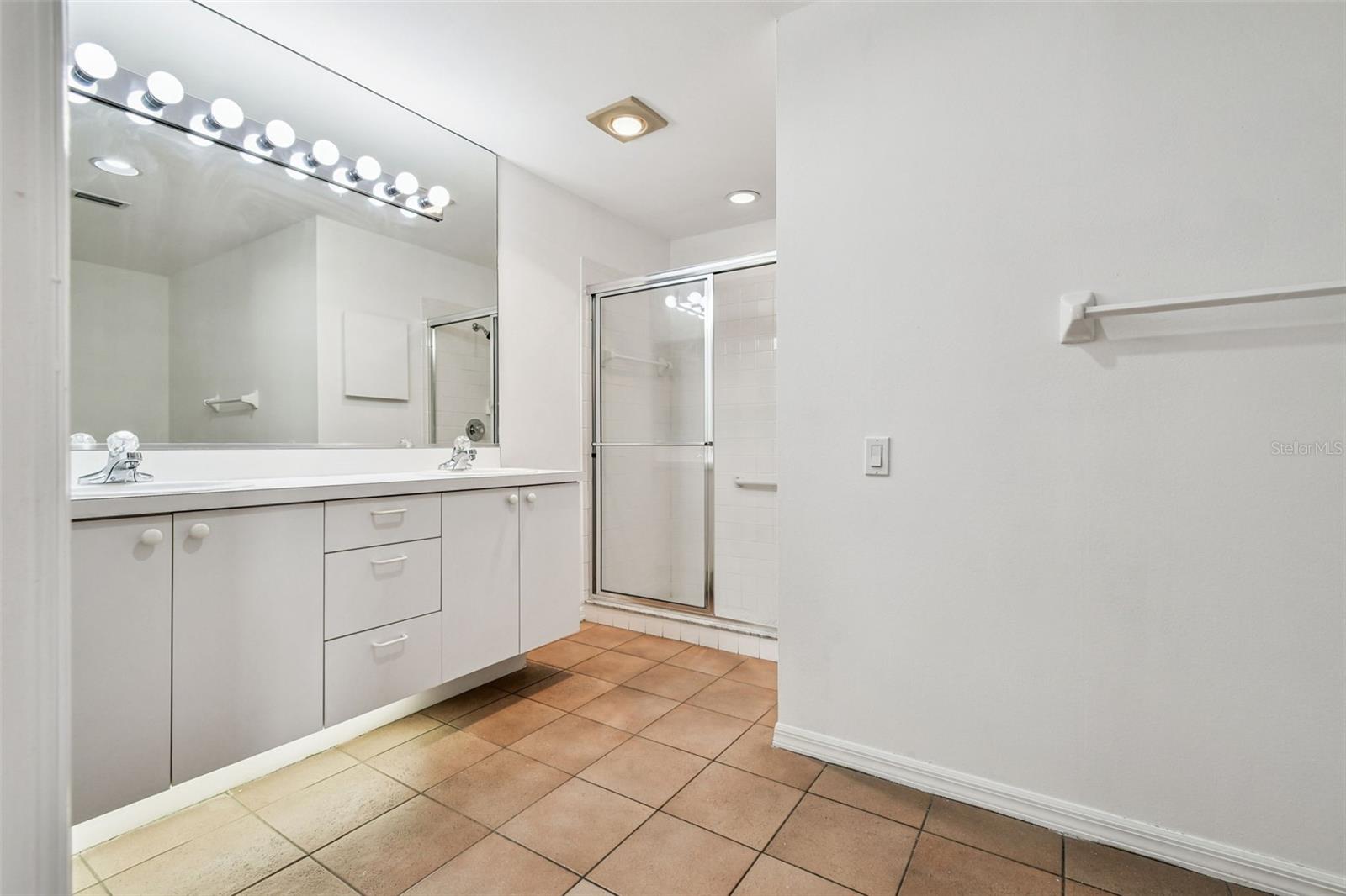 5361 KELLY DR #11, SARASOTA, FL, 34233