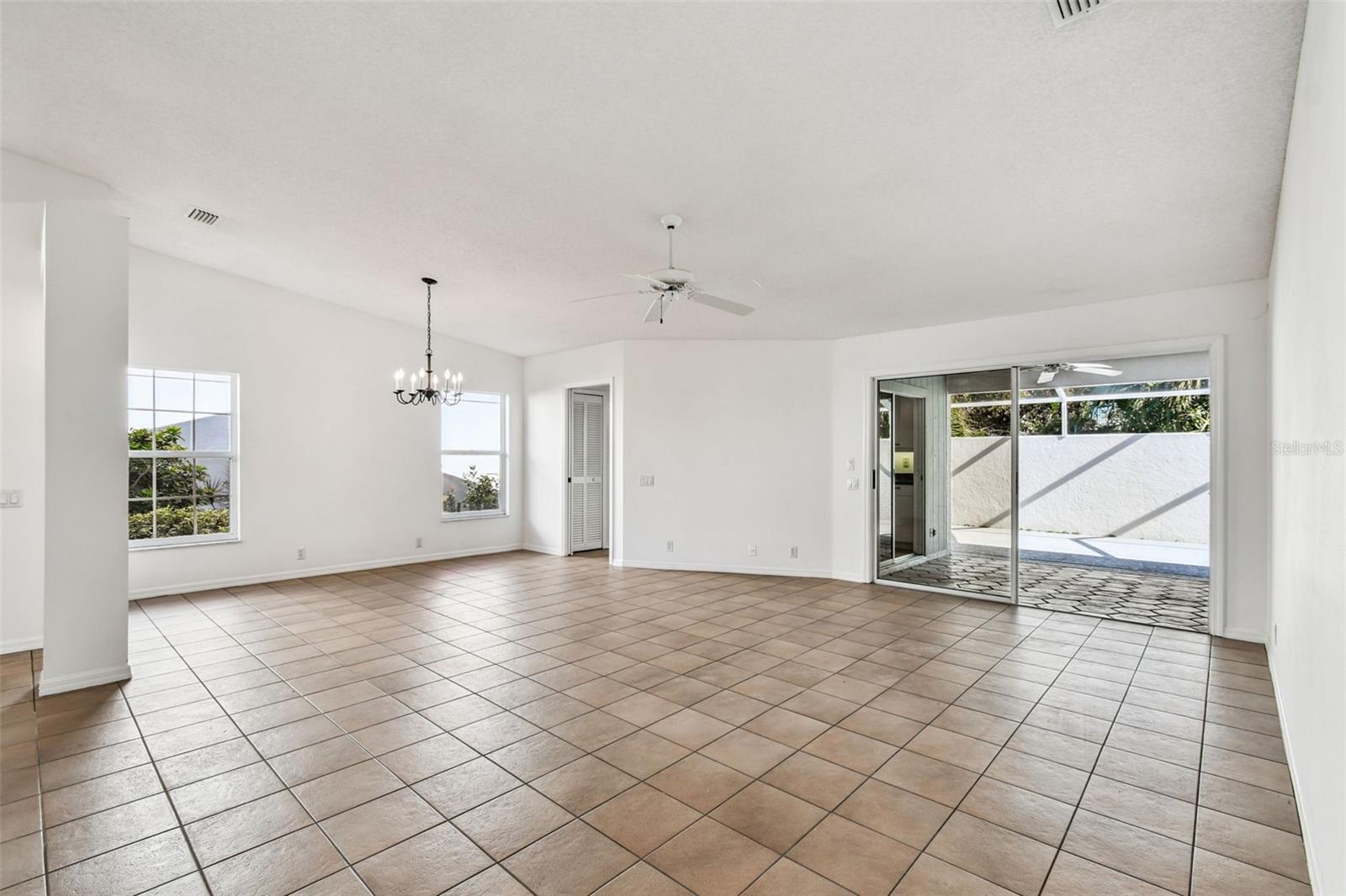 5361 KELLY DR #11, SARASOTA, FL, 34233