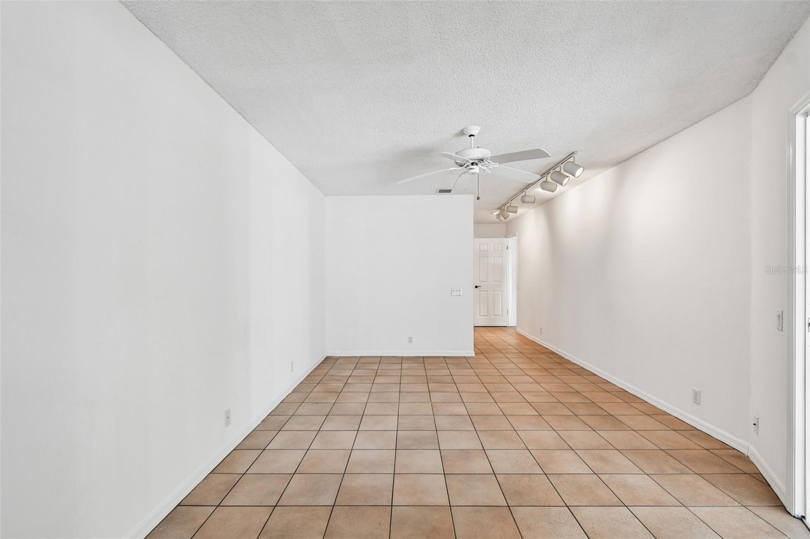 5361 KELLY DR #11, SARASOTA, FL, 34233