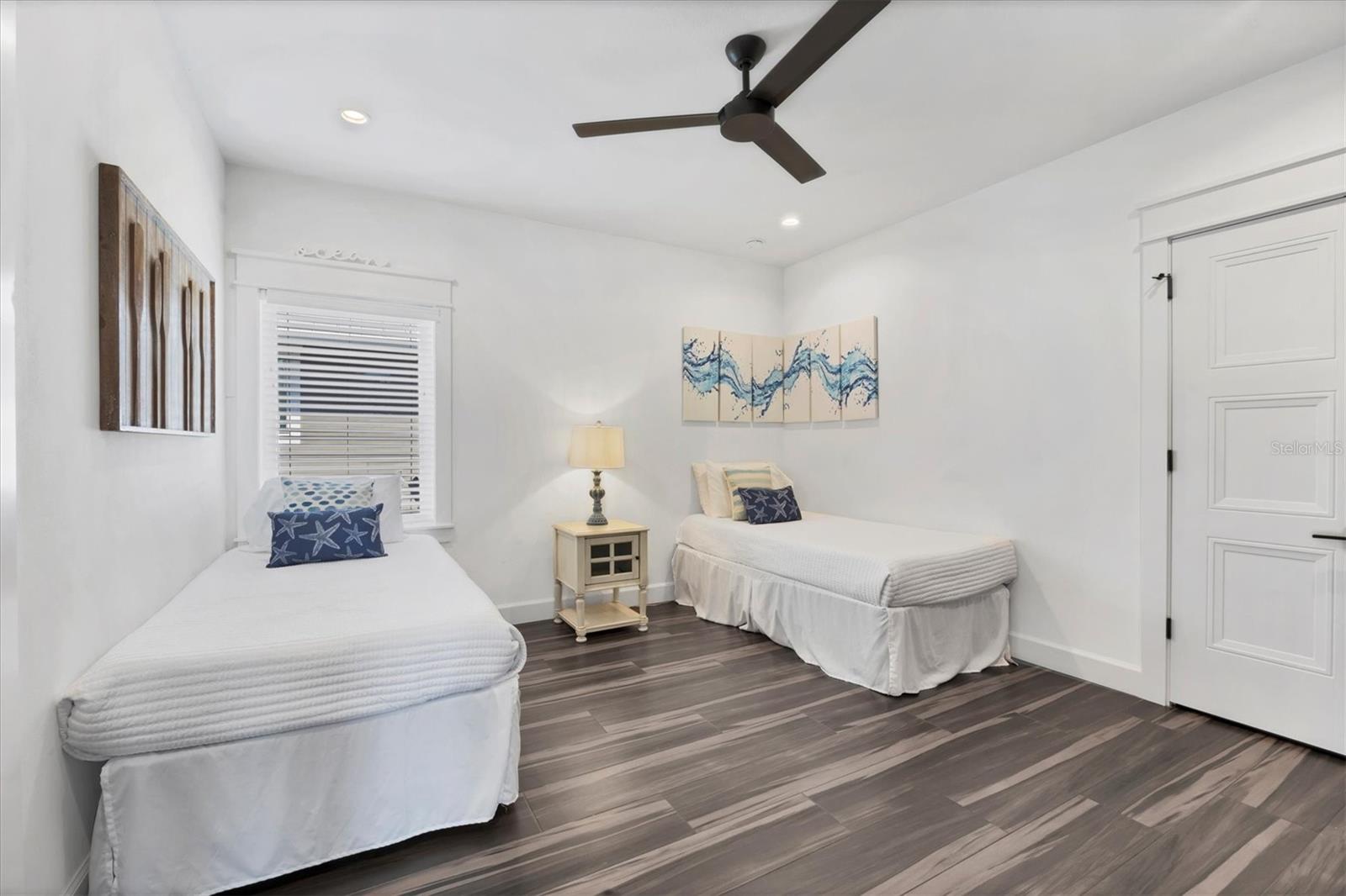 A4672624 Property Photo